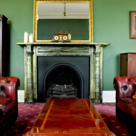 Ennismore House Otel *